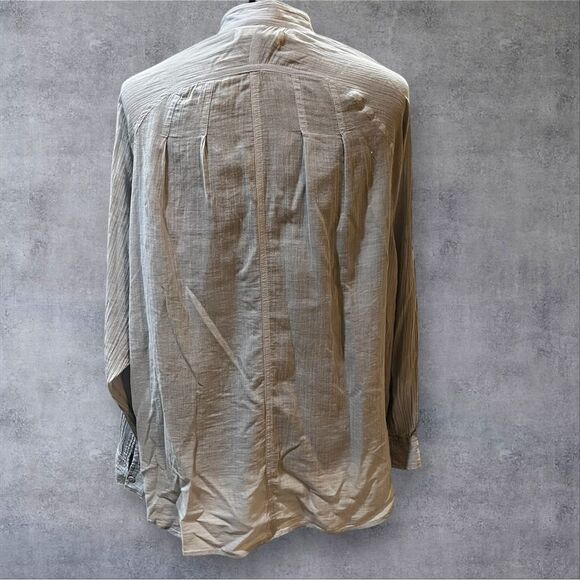 Staring at Stars Light Gray Shirt - Picture 7 of 9